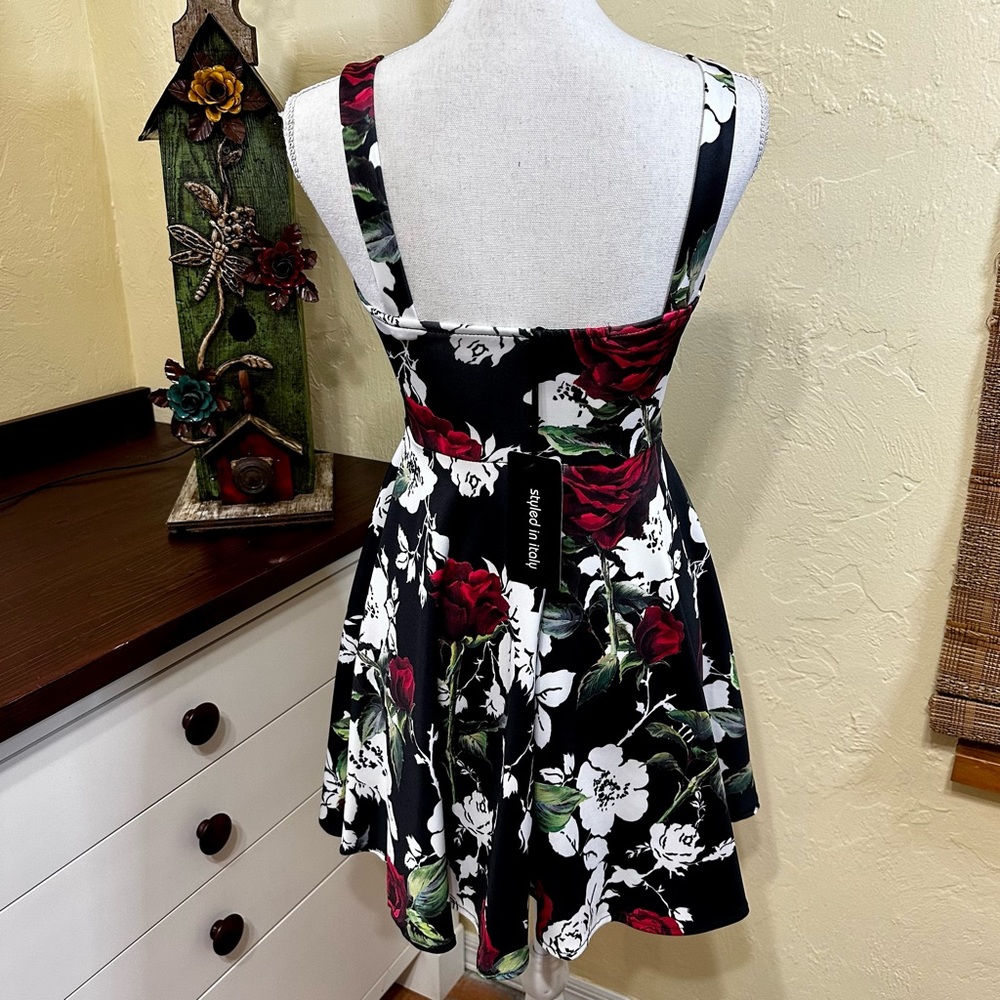 NWT! Rose print red black and white dress - Picture 3 of 5
